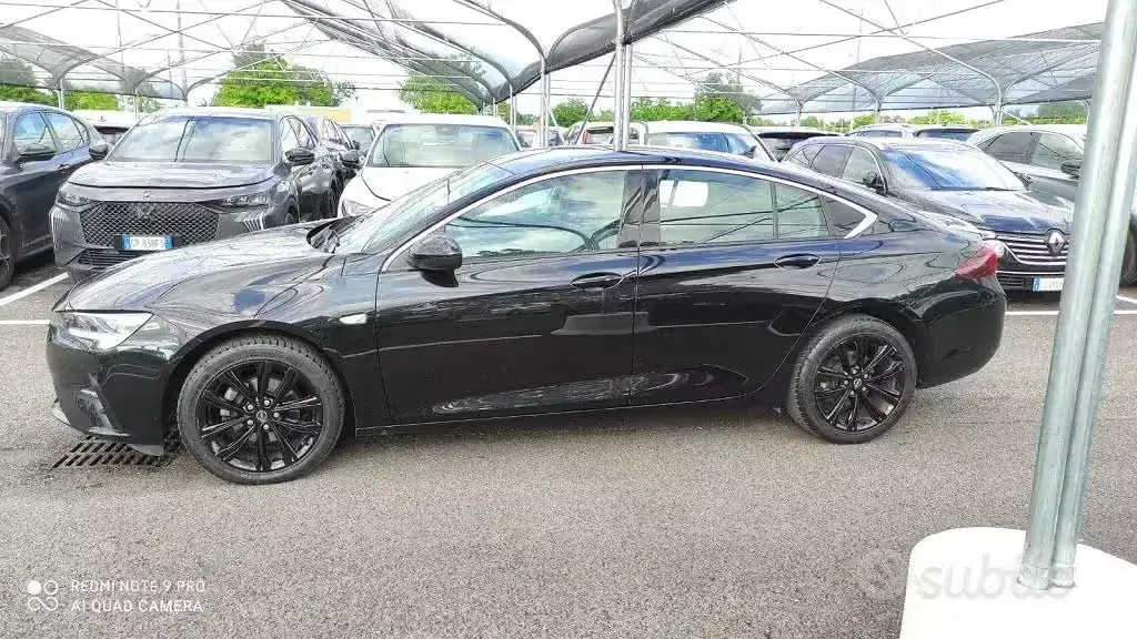 Usata Opel Insignia Business 122 CV (89 kW) 2021 Nero Berlina