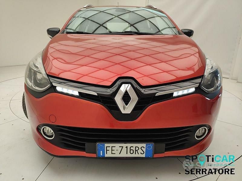 Usata Renault Clio GrandTour 90 CV (66 kW) 2016 Rosso Station wagon