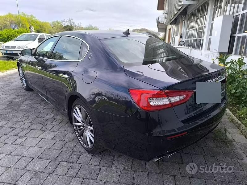 Usata Maserati Quattroporte GranLusso 275 CV (202 kW) 2019 Nero Berlina