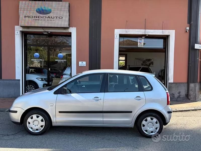 Usata VW Polo 74 CV (54 kW) 2004 Grigio Utilitaria