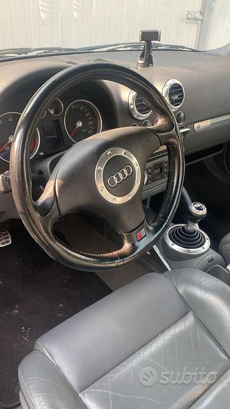 Usata Audi TT 225 CV (165 kW) 2002 Grigio Coupé