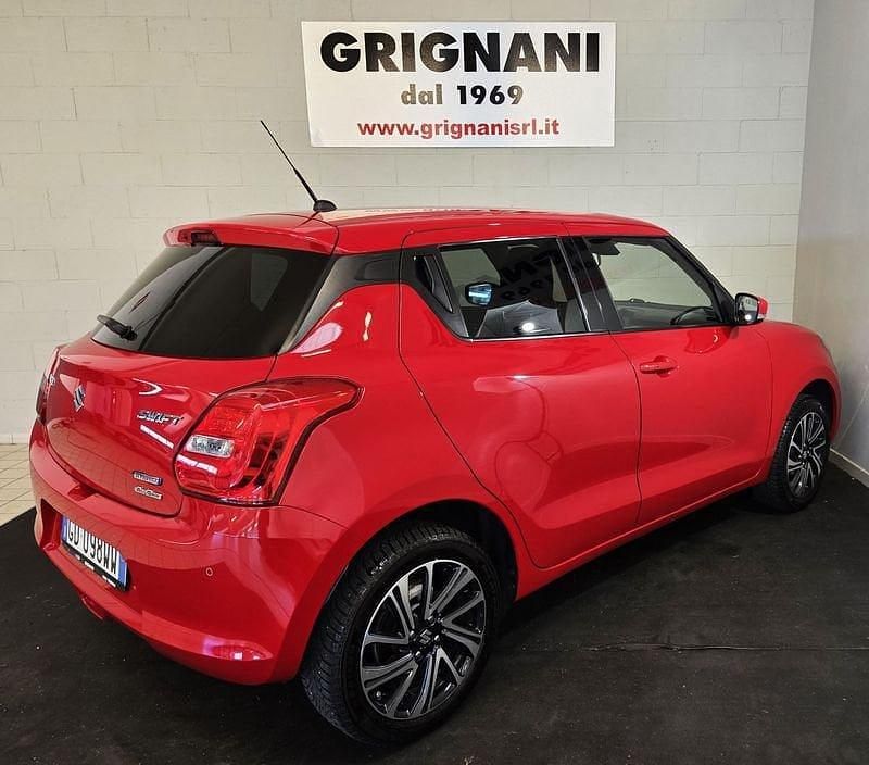 Usata Suzuki Swift 83 CV (61 kW) 2021 Rosso Utilitaria