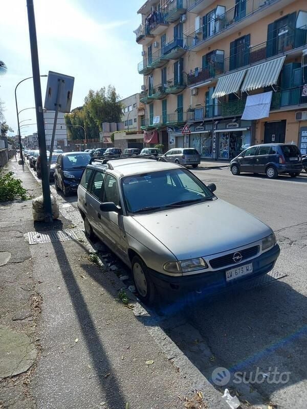 Usata Opel Astra 1998 Grigio Station wagon