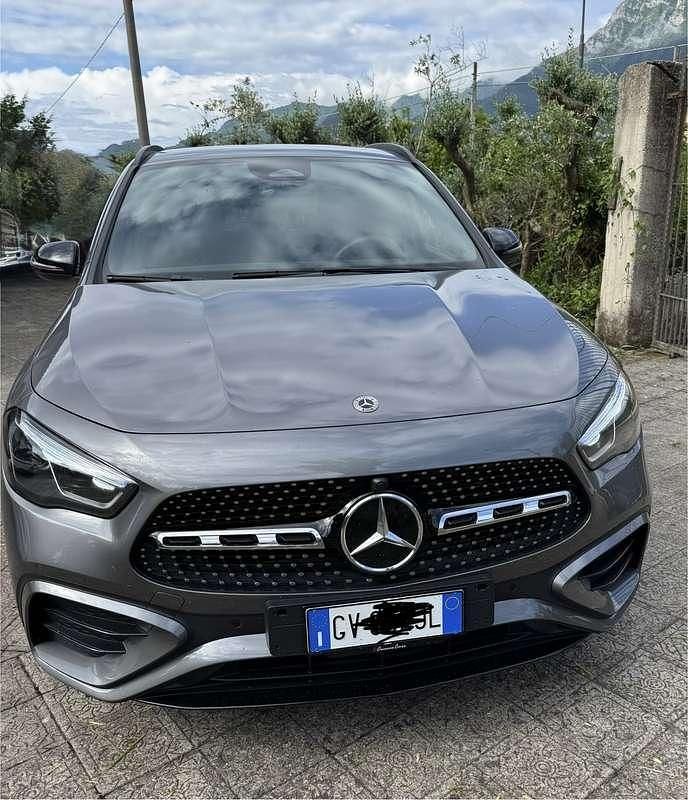 Usata Mercedes GLA220 Premium 190 CV (139 kW) 2024 SUV