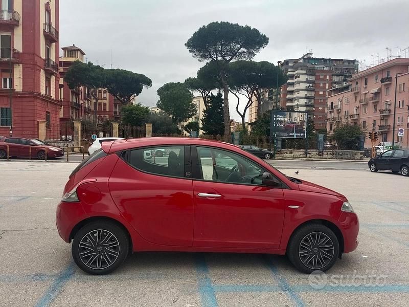 Usata Lancia Ypsilon 2020 Rosso Utilitaria