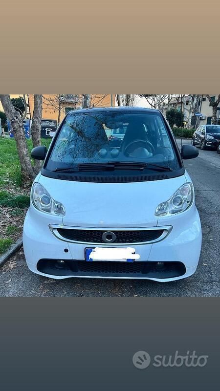Usata Smart ForTwo Coupé 61 CV (44 kW) 2013 Utilitaria