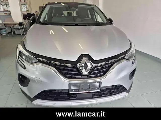 Usata Renault Captur Zen 95 CV (69 kW) 2021 Argento metallizzato SUV