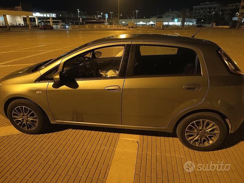 Usata Fiat Punto Evo 75 CV (55 kW) 2012 Grigio Utilitaria