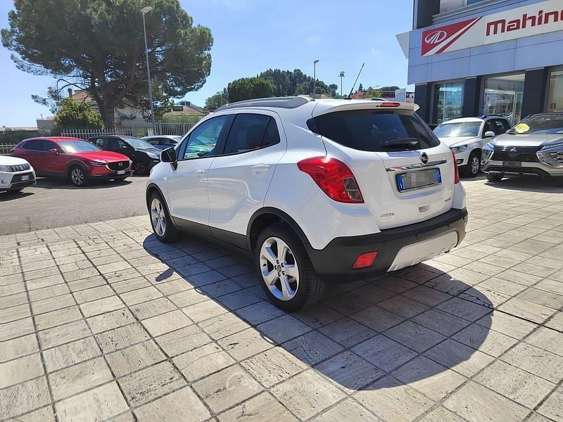 Usata Opel Mokka 140 CV (102 kW) 2014 Bianco SUV