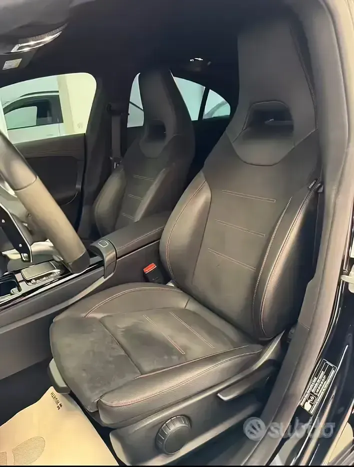 Usata Mercedes CLA200 AMG line 163 CV (119 kW) 2023 Nero Berlina