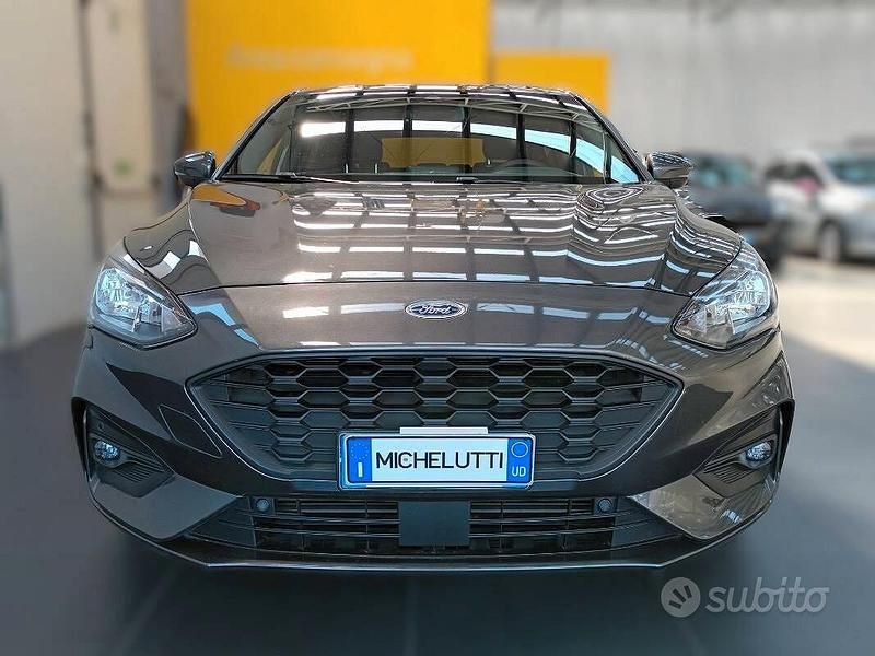 Usata Ford Focus ST-Line 125 CV (91 kW) 2022 Grigio Berlina