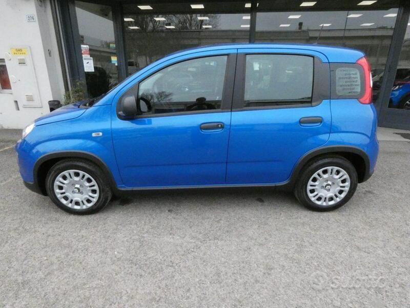 Usata Fiat Panda S 70 CV (51 kW) 2024 Blu Utilitaria