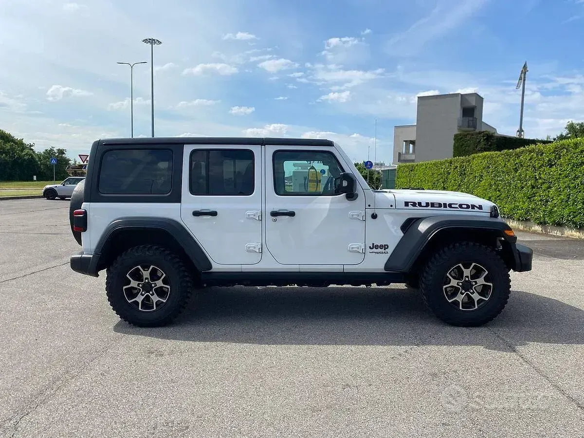 Usata Jeep Wrangler Unlimited Rubicon 2019 Bianco SUV