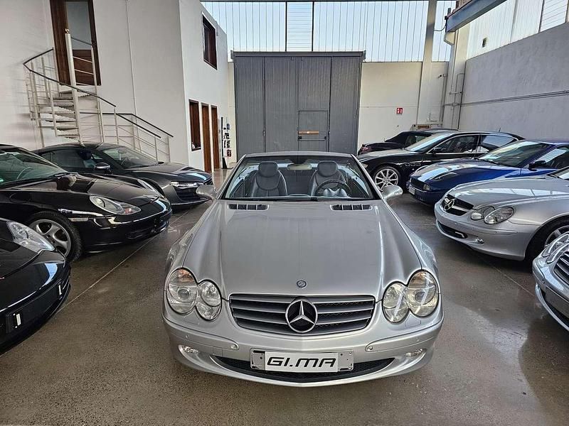 Usata Mercedes SL500 306 CV (225 kW) 2001 Argento Cabrio