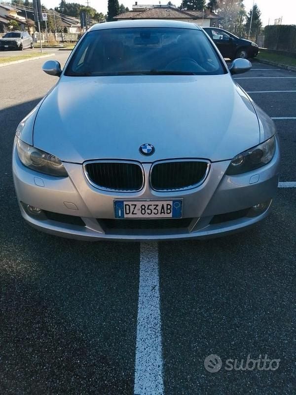 Usata BMW 320 M Sport 177 CV (130 kW) 2009 Grigio Coupé