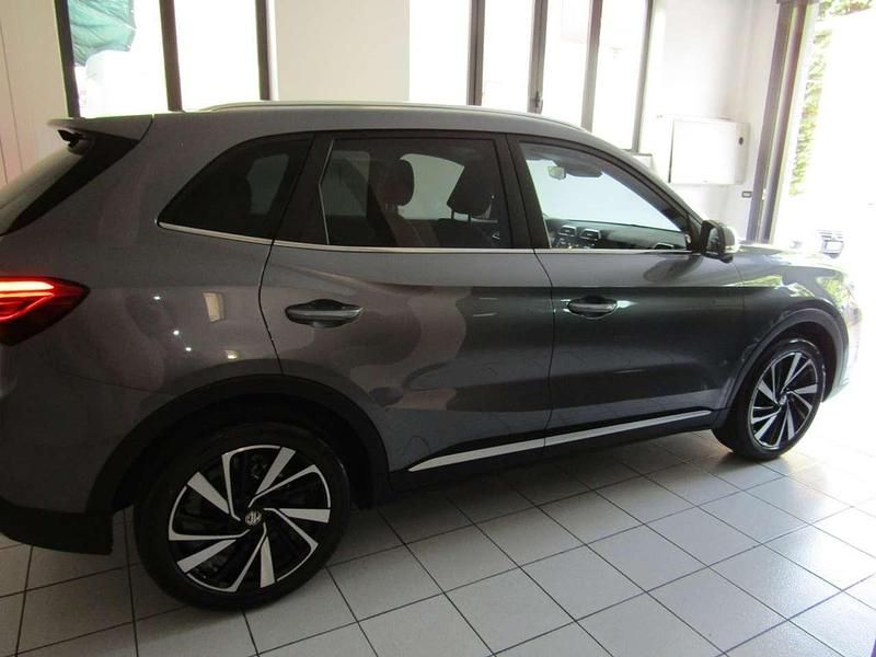 Nuova MG ZS Luxury 192 CV (141 kW) 2026 Grigio SUV