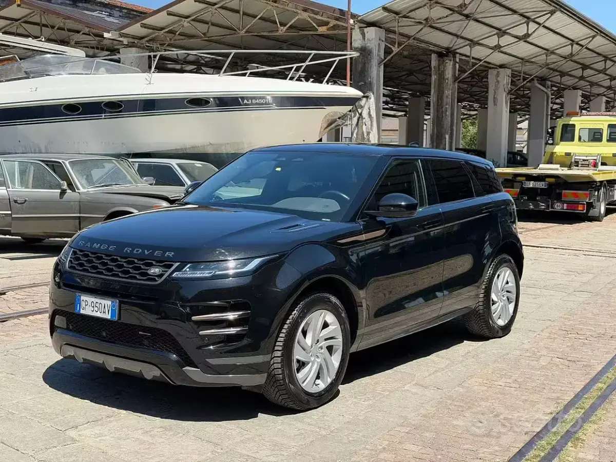 Usata Land Rover Range Rover evoque R-Dynamic 163 CV (119 kW) 2023 Nero SUV