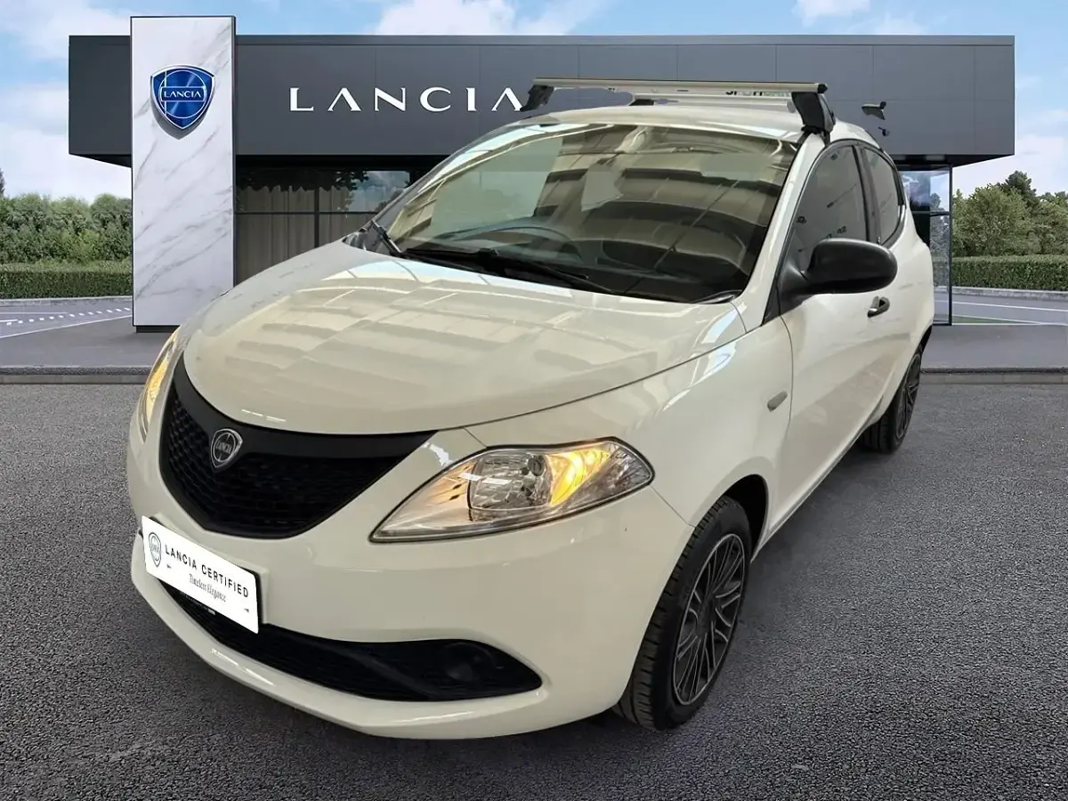 Usata Lancia Ypsilon 69 CV (50 kW) 2019 Utilitaria
