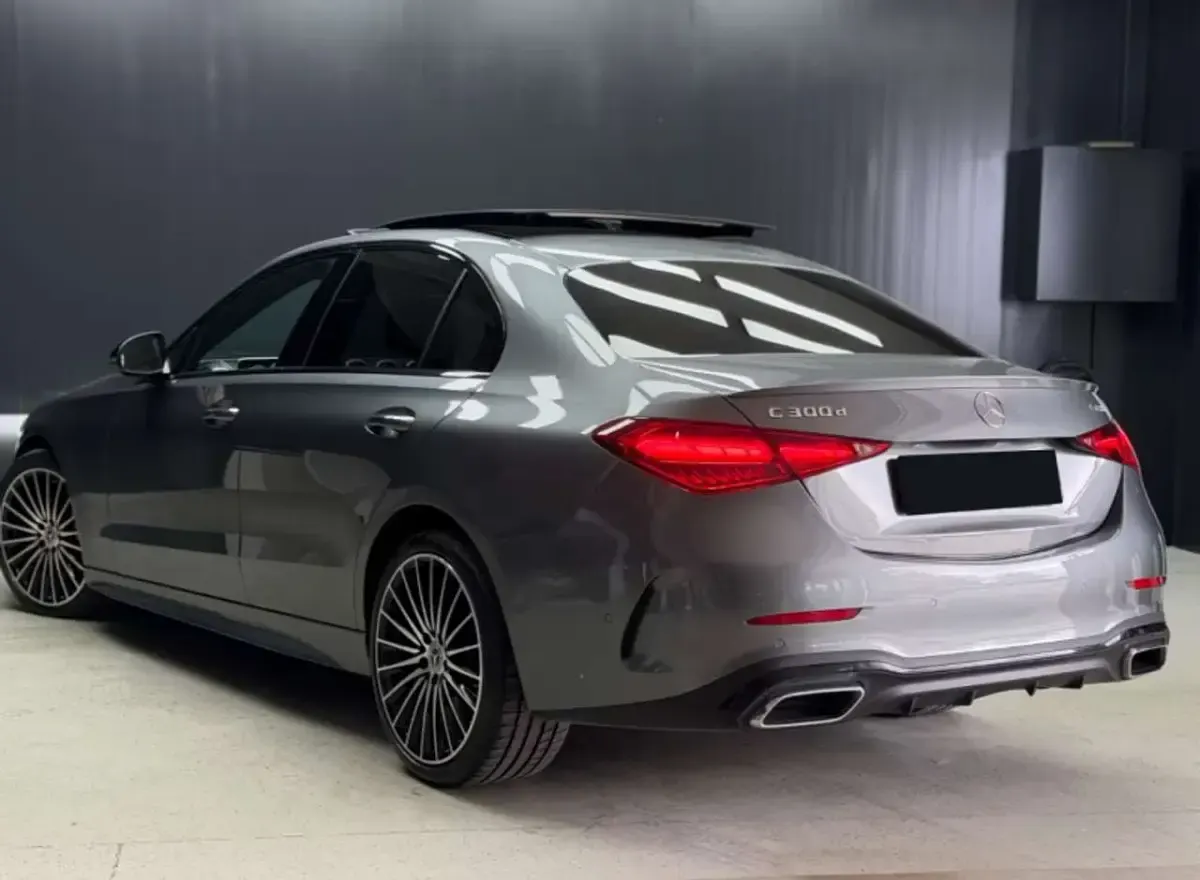 Usata Mercedes C300 AMG Line Premium 265 CV (194 kW) 2024 Grigio Berlina