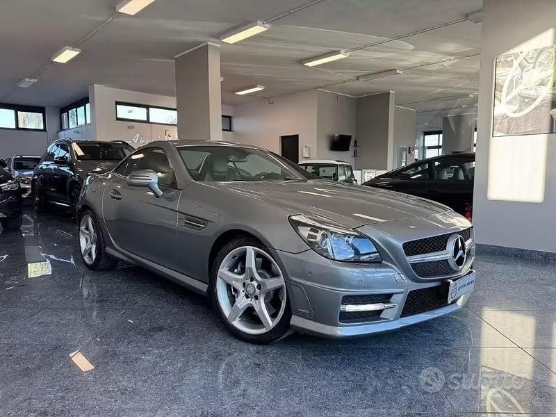 Usata Mercedes SLK200 Premium 184 CV (135 kW) 2012 Selenite grey Cabrio