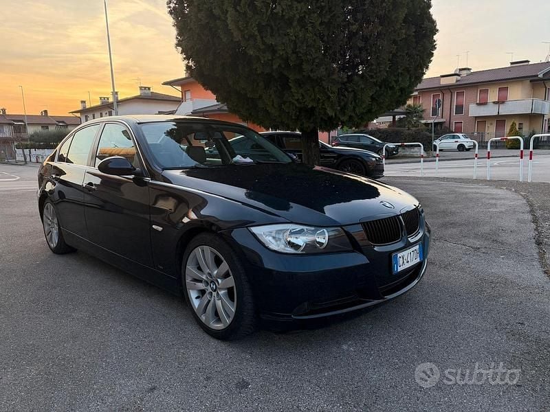 Usata BMW 320 163 CV (119 kW) 2005 Blu Berlina