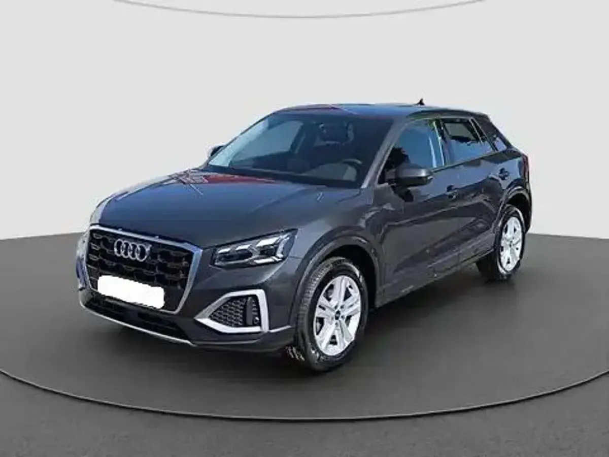 Usata Audi Q2 150 CV (110 kW) 2024 Grigio scuro SUV