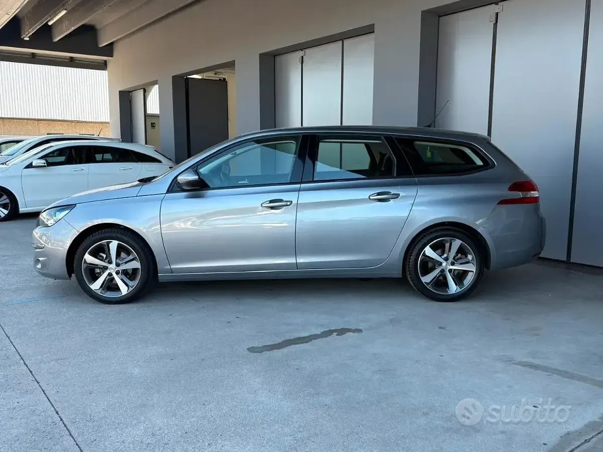 Usata Peugeot 308 SW Business-Line 99 CV (72 kW) 2017 Grigio Station wagon