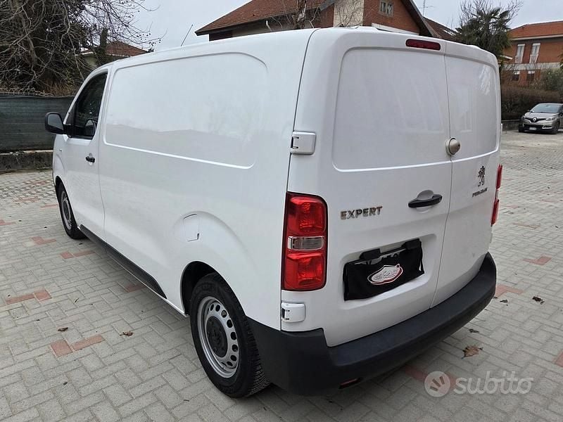 Usata Peugeot Expert 95 CV (69 kW) 2017 Bianco Furgone