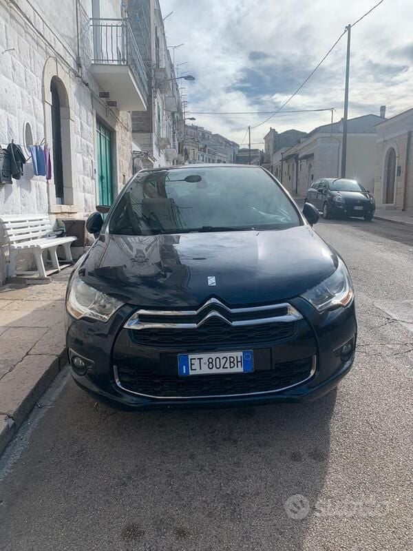 Blu Usata 2013 Citroën DS4 Due volumi | 7200 € (Molto cara) - Immagine 1/4