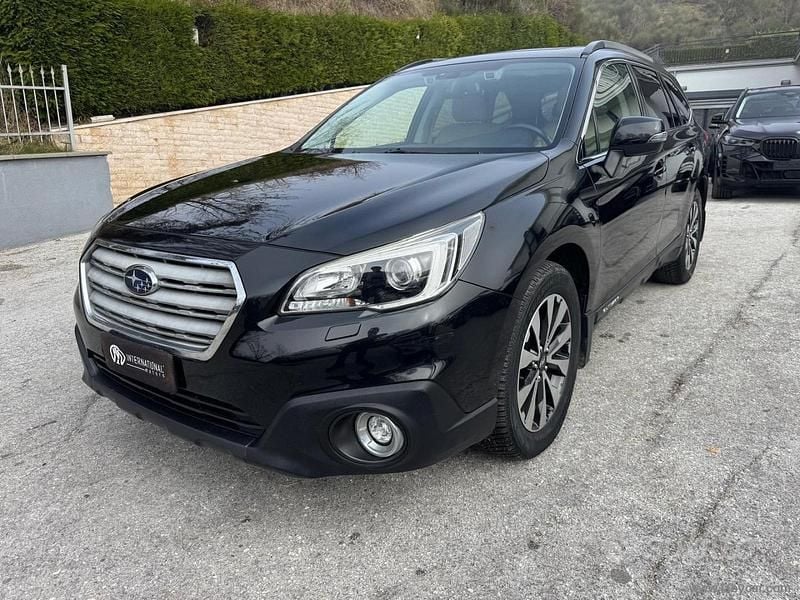 Nero Usata 2017 Subaru Outback Station wagon | 9900 € (Buon prezzo) - Immagine 1/4
