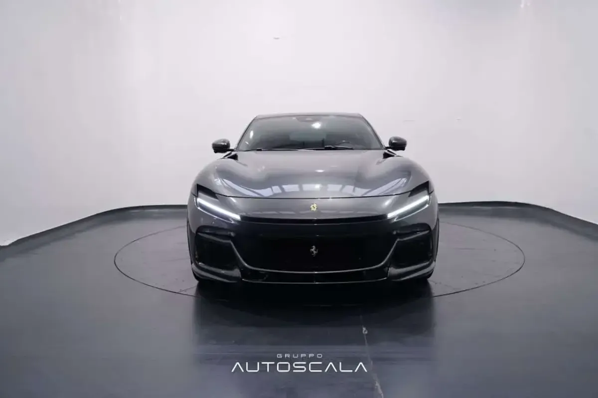 Usata Ferrari Purosangue 718 CV (528 kW) 2025 Grigio silverstone met. SUV