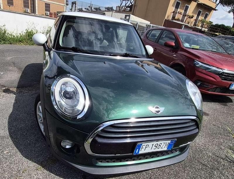 Usata Mini Cooper D Hype 116 CV (85 kW) 2018 Verde Utilitaria