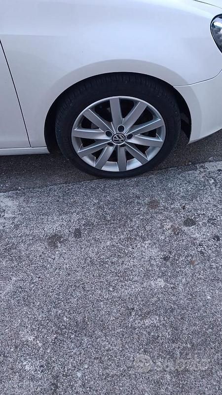 Usata VW Golf VI 140 CV (102 kW) 2011 Bianco Utilitaria