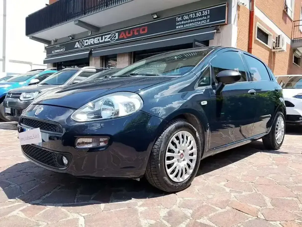Usata Fiat Punto Street 95 CV (69 kW) 2018 Blu/azzurro Utilitaria