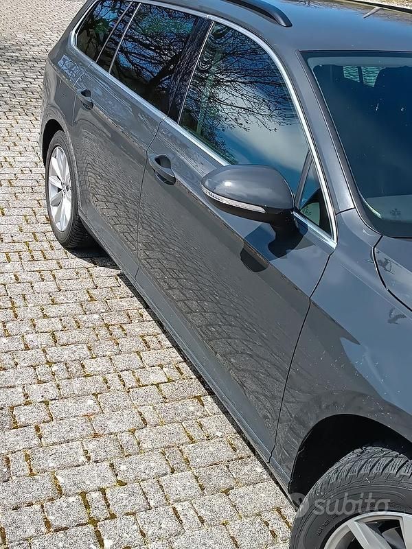 Usata VW Passat S 120 CV (88 kW) 2017 Grigio Berlina