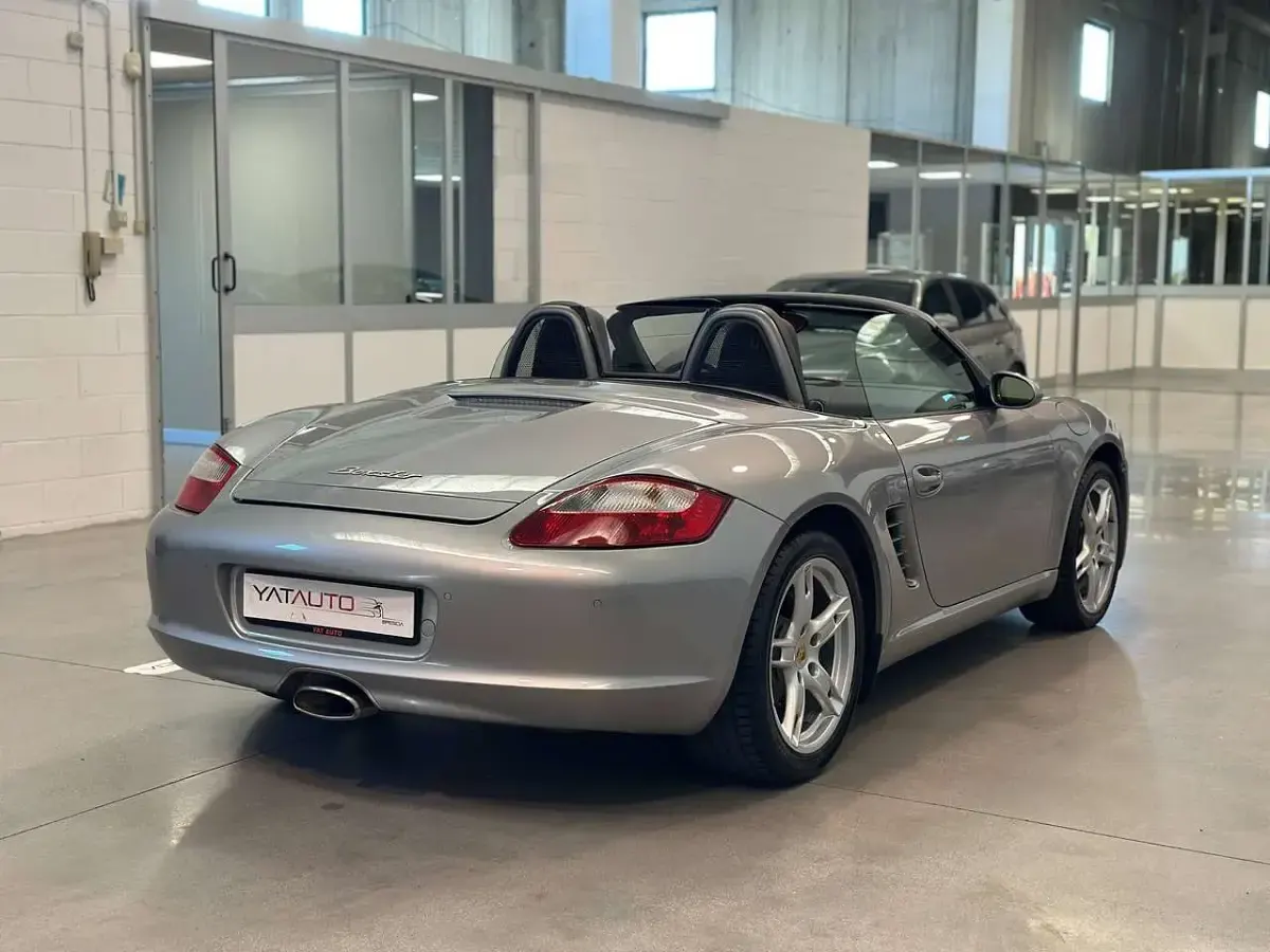 Usata Porsche Boxster 239 CV (175 kW) 2006 Argento Cabrio