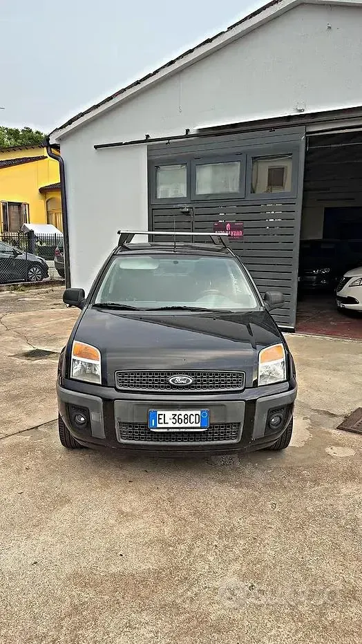 Usata Ford Fusion 80 CV (58 kW) 2011 Nero Utilitaria