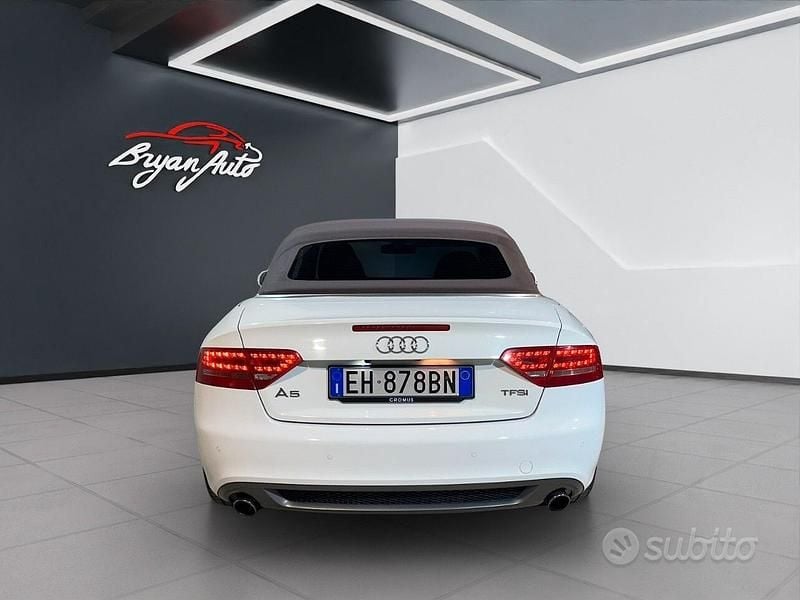 Usata Audi A5 Cabriolet Comfort 160 CV (117 kW) 2011 Bianco Cabrio