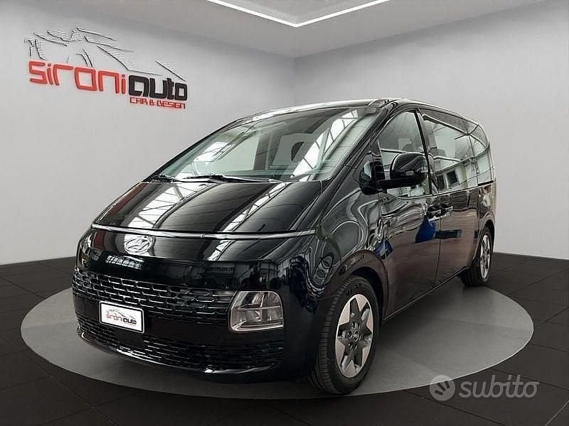 Usata Hyundai Staria 177 CV (130 kW) 2023 Nero Monovolume