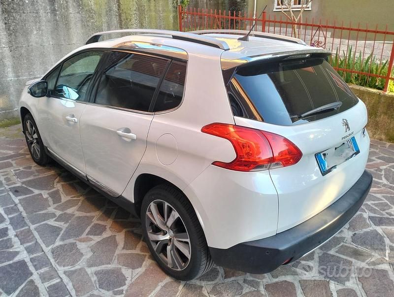 Usata Peugeot 2008 92 CV (67 kW) 2013 SUV