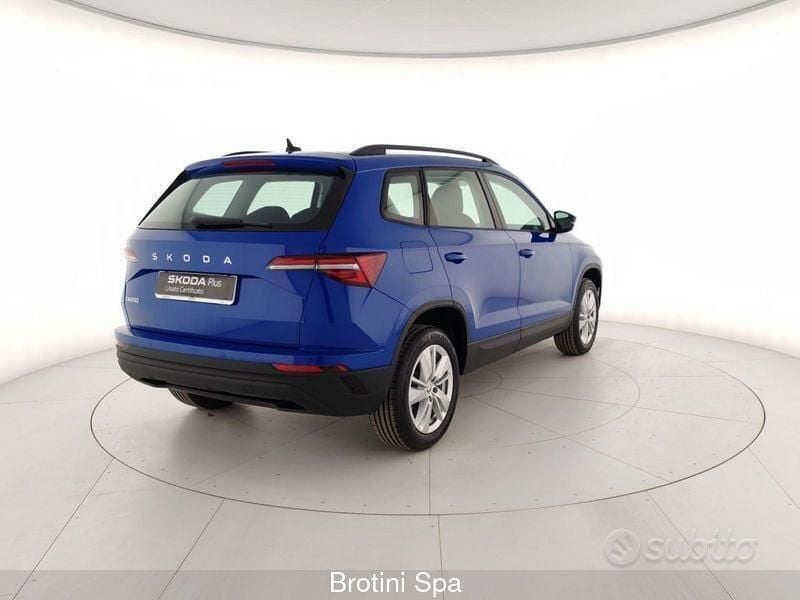 Nuova Skoda Karoq Selection 116 CV (85 kW) 2025 Blu metallizzato SUV