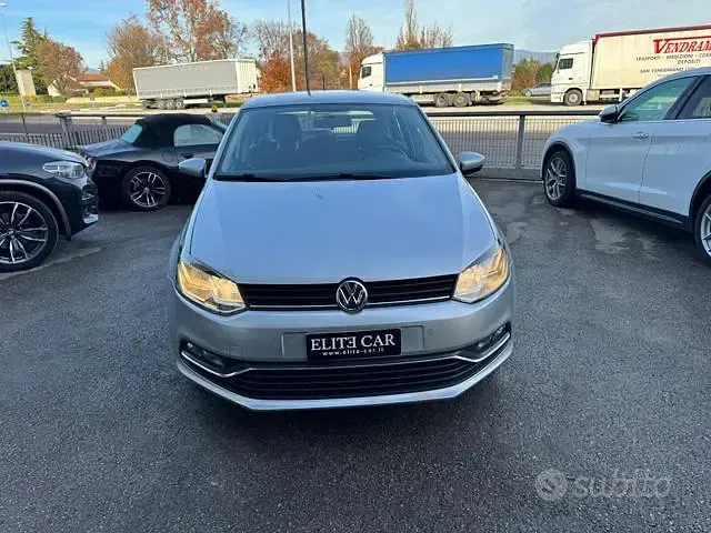 Usata VW Polo Highline 90 CV (66 kW) 2016 Grigio Berlina