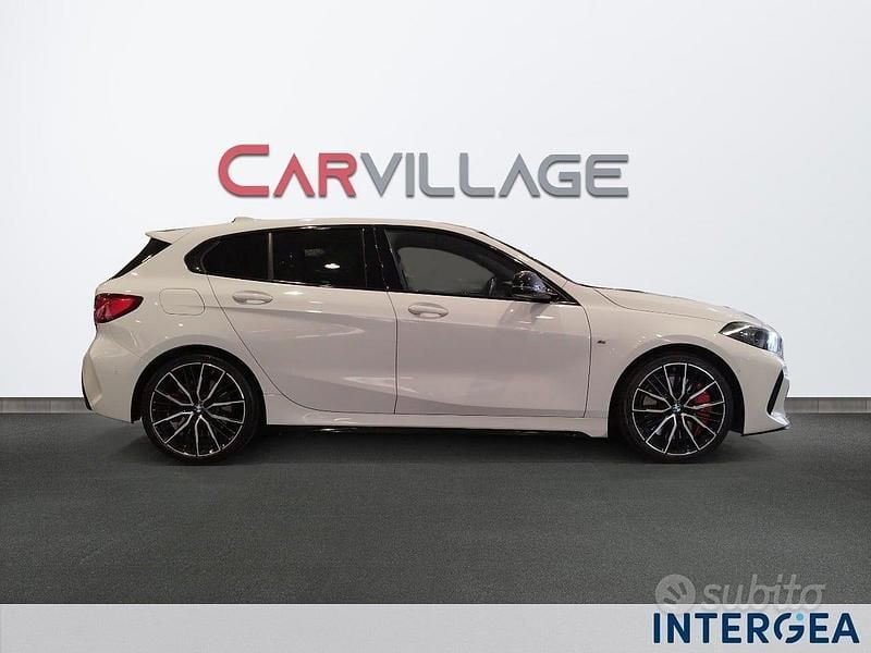Usata BMW M135 Efficient Dynamics 306 CV (225 kW) 2022 Bianco Utilitaria