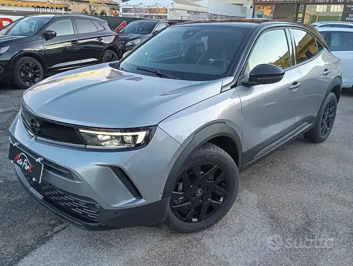 Usata Opel Mokka 101 CV (74 kW) 2024 Grigio SUV
