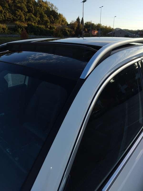 Usata Mercedes GLB200 150 CV (110 kW) 2023 Bianco SUV