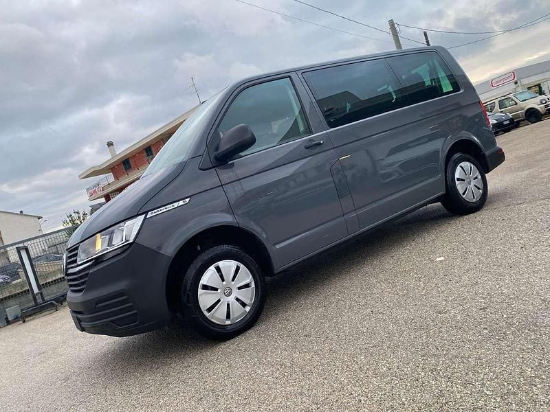 Usata VW T6.1 Trendline 110 CV (80 kW) 2022 Grigio Furgone