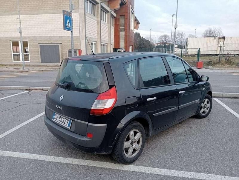 Usata Renault Mégane Dynamique 107 CV (78 kW) 2005 Nero Monovolume