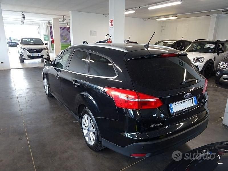 Usata Ford Focus Titanium 125 CV (91 kW) 2017 Nero Station wagon