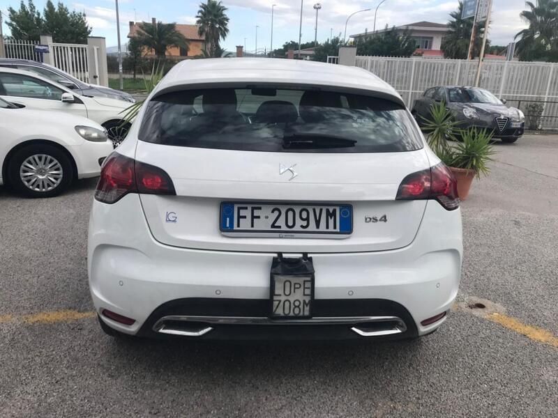 Usata DS Automobiles DS4 Business 131 CV (96 kW) 2016 Bianco Berlina