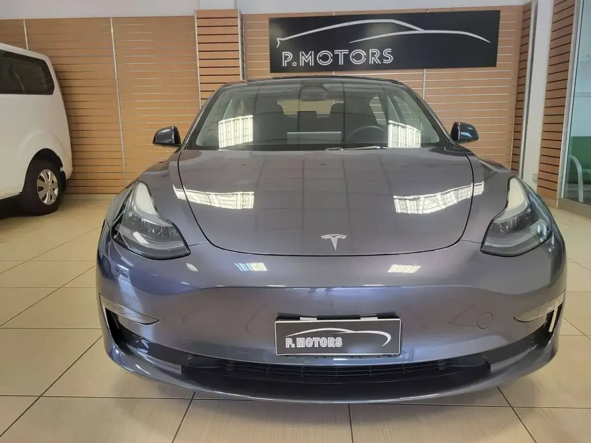 Usata Tesla Model 3 152 kW (208 CV) 2023 Grigio Berlina